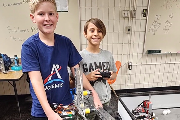  STEM Summer Innovation Camps - Middle School