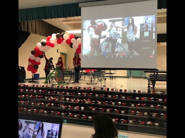 The McMullen Booth Elementary Blender Bike Off featured the Tampa Bay Bucs’ Cheerleaders, Captain Fear – and the FL Ag Commissioner Nikki Fried, who spoke to the students about the benefits of school breakfast. 