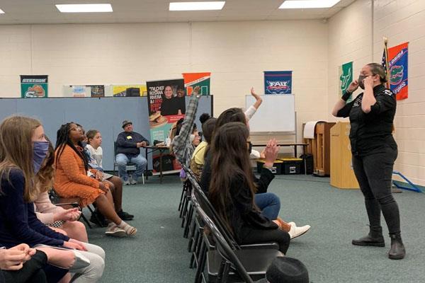 Chef Rosana Rivera visited Ridgecrest Elementary to speak with the Girls in Pearls group about her career as a professional chef and how she beat Bobby Faye with her famous Empanada recipe.