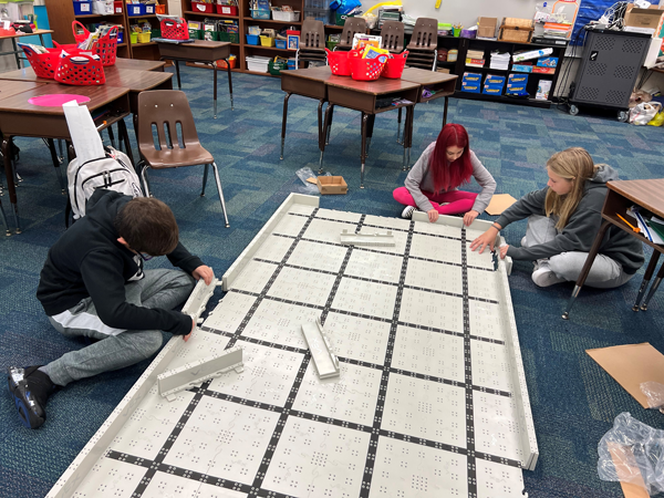 Students working with robotics at San Jose Elementary.