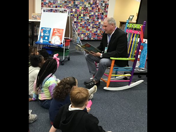 Mayor Hibbard read to students at Sandy Lane Elementary for the Dr. Seuss Read Across America Day.