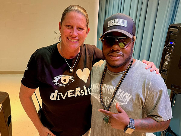 Educational Rap Artist Corey Thornton performed a concert at Dunedin Elementary about school motivation and being kind.