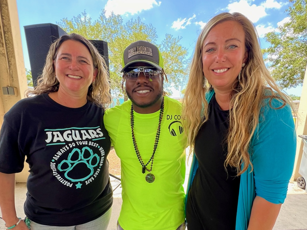 Educational Rap Artist Corey Thornton preformed a Motivational school concert at 74th Street Elementary for F.A.S.T Test preparation.