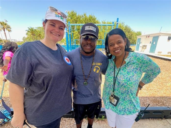 Educational Rap Artist Corey Thornton preformed a F.A.S.T Test Prep Rally at Campbell Park Elementary. 